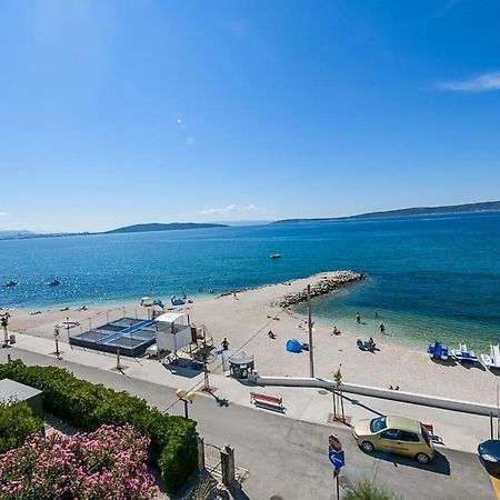 Stunning Beachfront Apartment With Roof Terrace Kaštela Extérieur photo